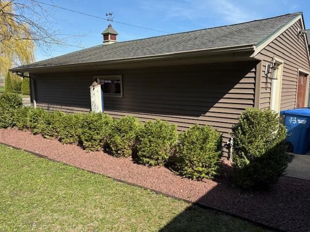 6770 Lee Harbor LANE, Oshkosh, WI 54902