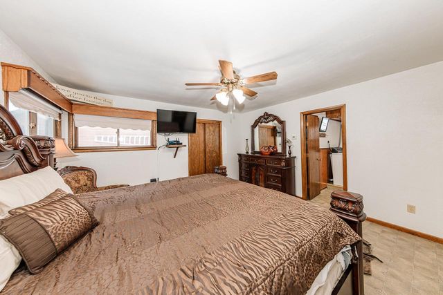 6770 Lee Harbor LANE, Oshkosh, WI 54902