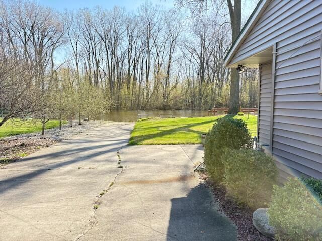 6770 Lee Harbor LANE, Oshkosh, WI 54902