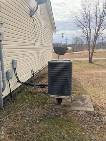 1303 Highway NN, Poplar Bluff, MO 63901