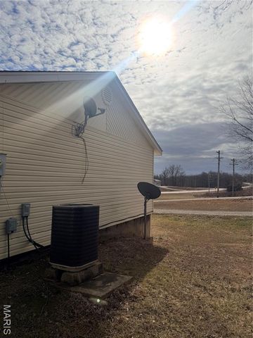 1303 Highway NN, Poplar Bluff, MO 63901