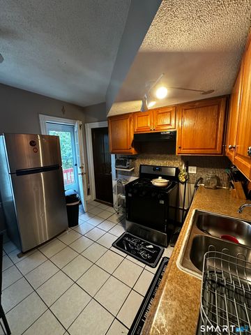 19-21 Warner Street, Hartford, CT 06114