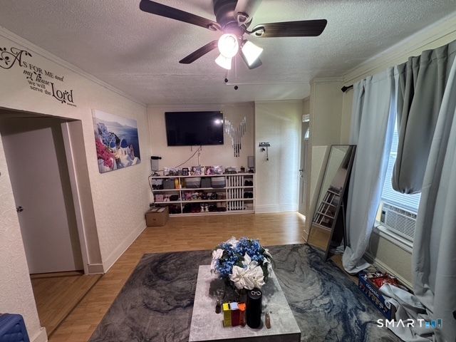 19-21 Warner Street, Hartford, CT 06114