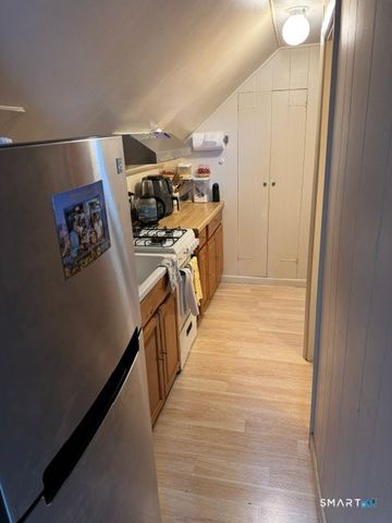 19-21 Warner Street, Hartford, CT 06114