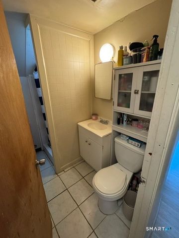19-21 Warner Street, Hartford, CT 06114