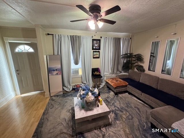19-21 Warner Street, Hartford, CT 06114