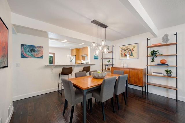 215 Nataqua Avenue, Pacifica, CA 94044