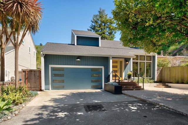 215 Nataqua Avenue, Pacifica, CA 94044