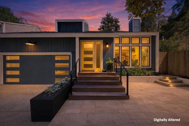 215 Nataqua Avenue, Pacifica, CA 94044