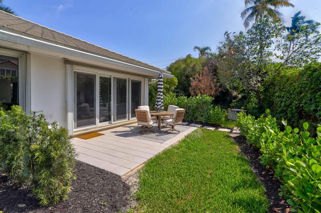 1004 Langer Way, Delray Beach, FL 33483