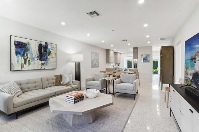 1004 Langer Way, Delray Beach, FL 33483