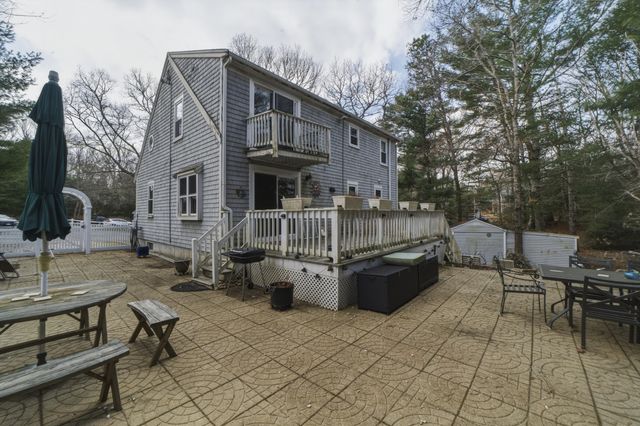 50 Samoset Road, Marstons Mills, MA 02648