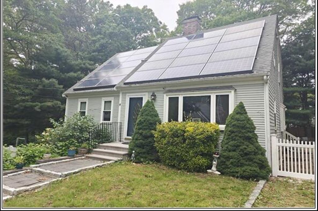 50 Samoset Road, Marstons Mills, MA 02648