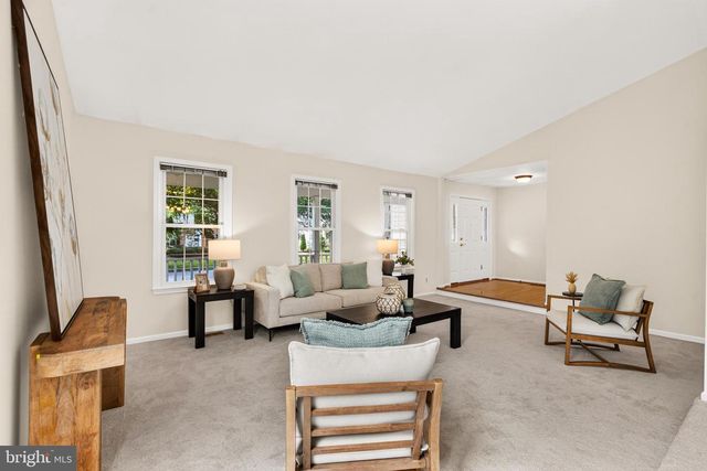 9021 PARLIAMENT DR, Burke, VA 22015