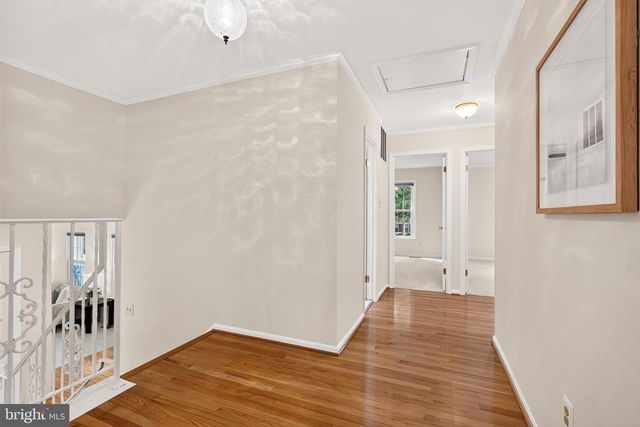 9021 PARLIAMENT DR, Burke, VA 22015