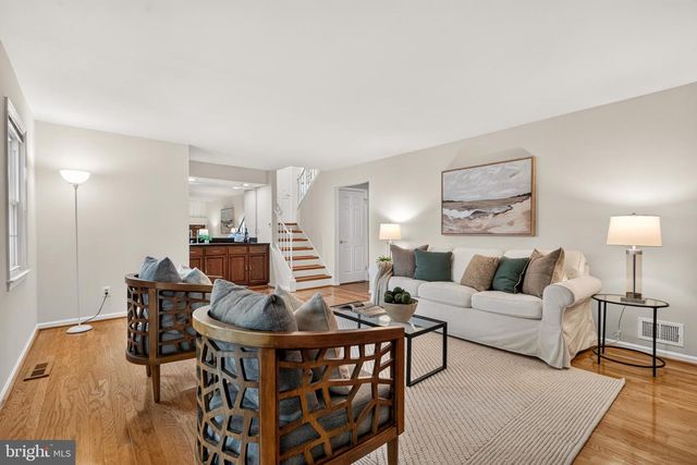 9021 PARLIAMENT DR, Burke, VA 22015