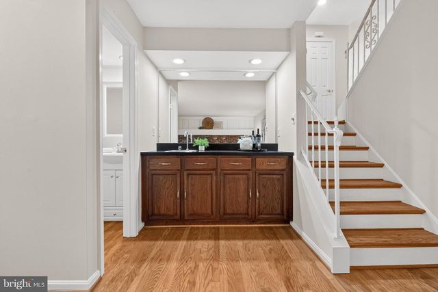 9021 PARLIAMENT DR, Burke, VA 22015