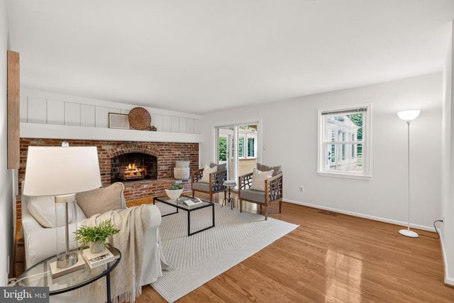 9021 PARLIAMENT DR, Burke, VA 22015