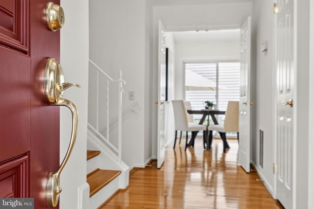 9021 PARLIAMENT DR, Burke, VA 22015
