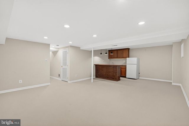 9021 PARLIAMENT DR, Burke, VA 22015