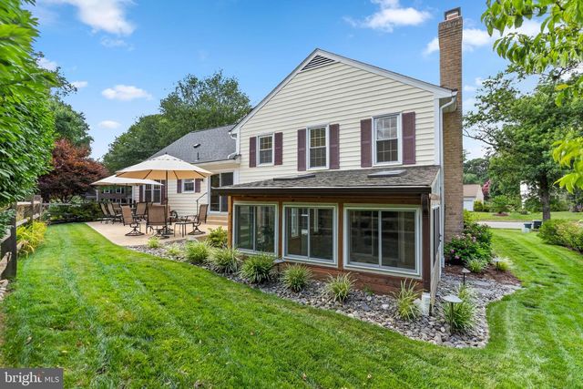 9021 PARLIAMENT DR, Burke, VA 22015