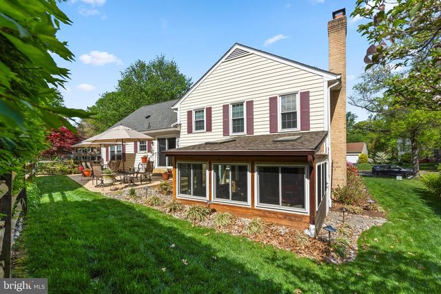 9021 PARLIAMENT DR, Burke, VA 22015