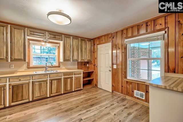 207 Woodhaven Drive, West Columbia, SC 29169