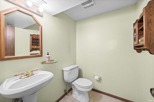 2325 Bennett Road, Lafayette, IN 47909