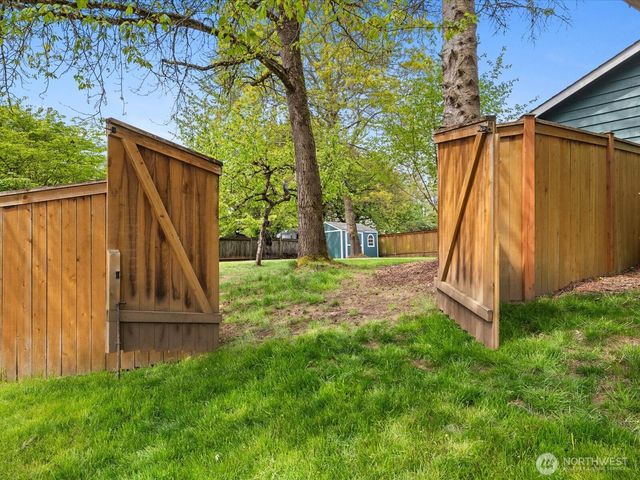 8830 62nd Drive NE, Marysville, WA 98270