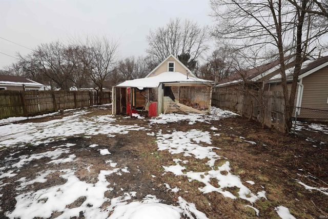 52078 Forestbrook Avenue, South Bend, IN 46637