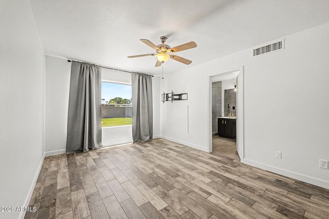 3417 E KELTON Lane, Phoenix, AZ 85032
