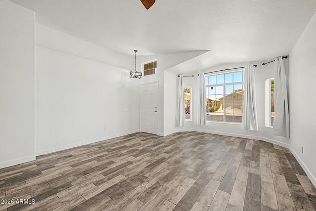 3417 E KELTON Lane, Phoenix, AZ 85032