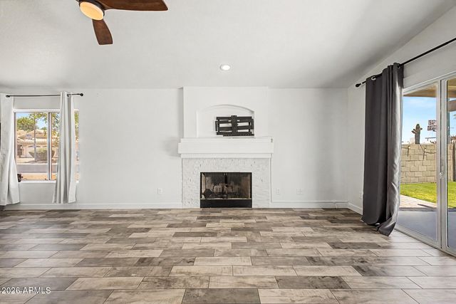 3417 E KELTON Lane, Phoenix, AZ 85032