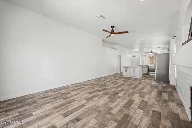 3417 E KELTON Lane, Phoenix, AZ 85032