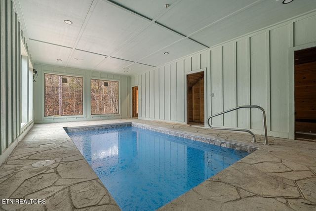 2751 Murray Ridge Rd, Sevierville, TN 37876