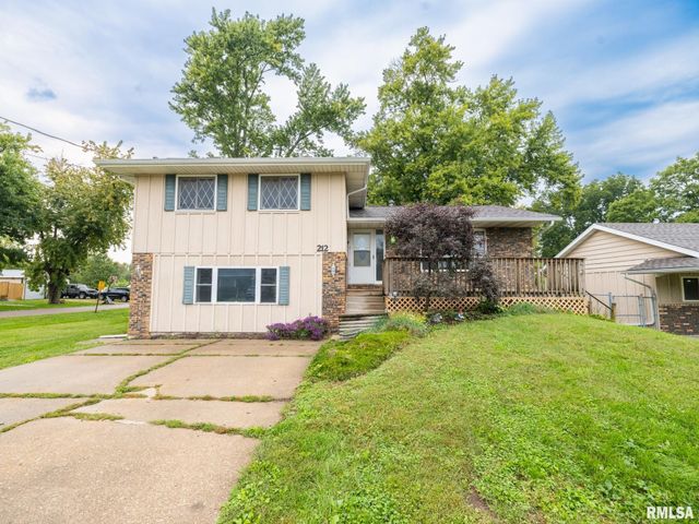 212 GARDENA Avenue, East Peoria, IL 61611