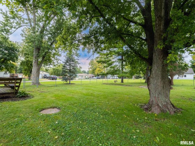 212 GARDENA Avenue, East Peoria, IL 61611