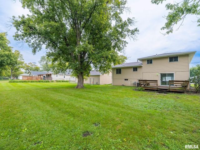 212 GARDENA Avenue, East Peoria, IL 61611