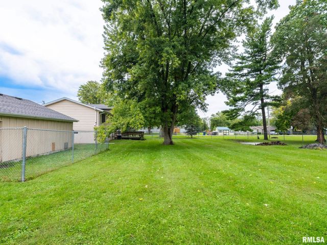 212 GARDENA Avenue, East Peoria, IL 61611