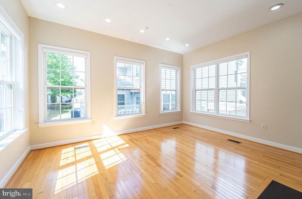 8879 WARM GRANITE DR #27, Columbia, MD 21045