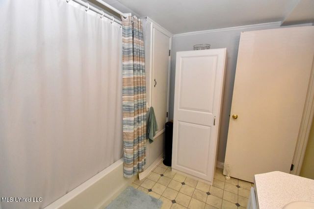 432 Klondyke Road, Long Beach, MS 39560