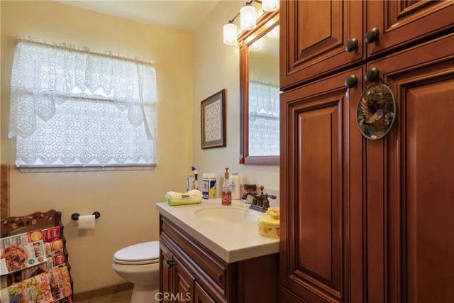 1112 E Louisa, West Covina, CA 91790