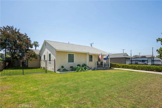 1112 E Louisa, West Covina, CA 91790