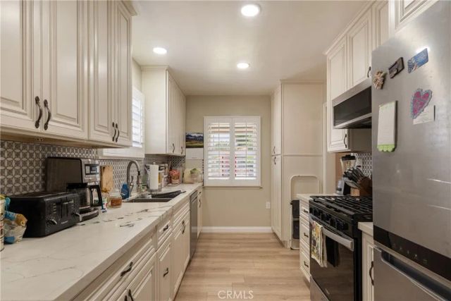1112 E Louisa, West Covina, CA 91790