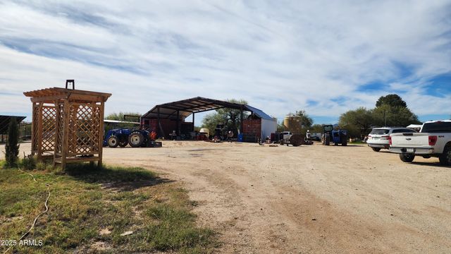 35448 2ND Street, Wenden, AZ 85357