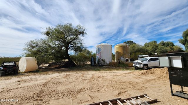 35448 2ND Street, Wenden, AZ 85357
