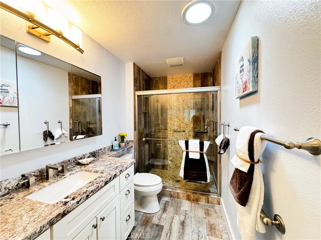 Image 14 of property listing at 20772 Hunter Lane, Huntington Beach, CA 92646