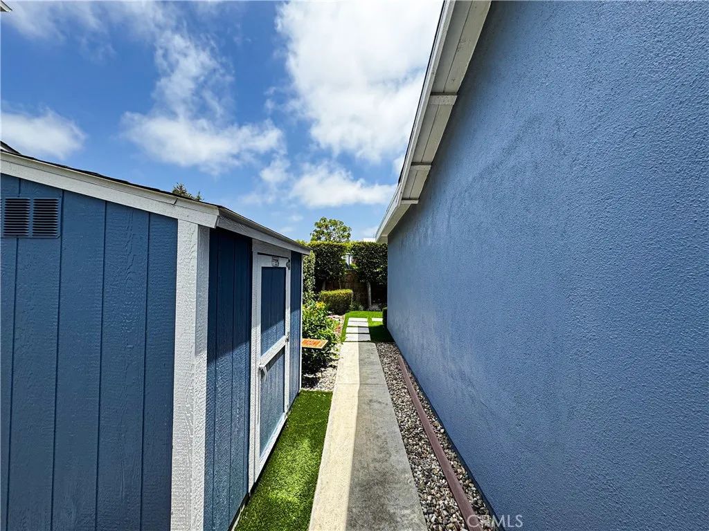 Image 23 of property listing at 20772 Hunter Lane, Huntington Beach, CA 92646