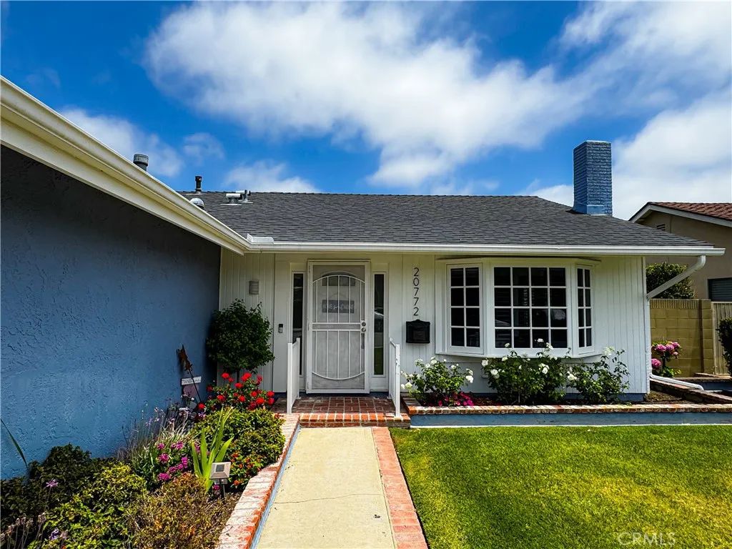 Image 26 of property listing at 20772 Hunter Lane, Huntington Beach, CA 92646