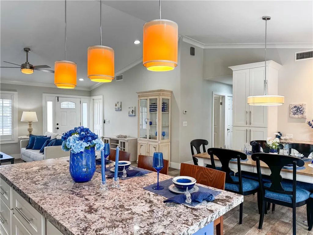 Image 5 of property listing at 20772 Hunter Lane, Huntington Beach, CA 92646